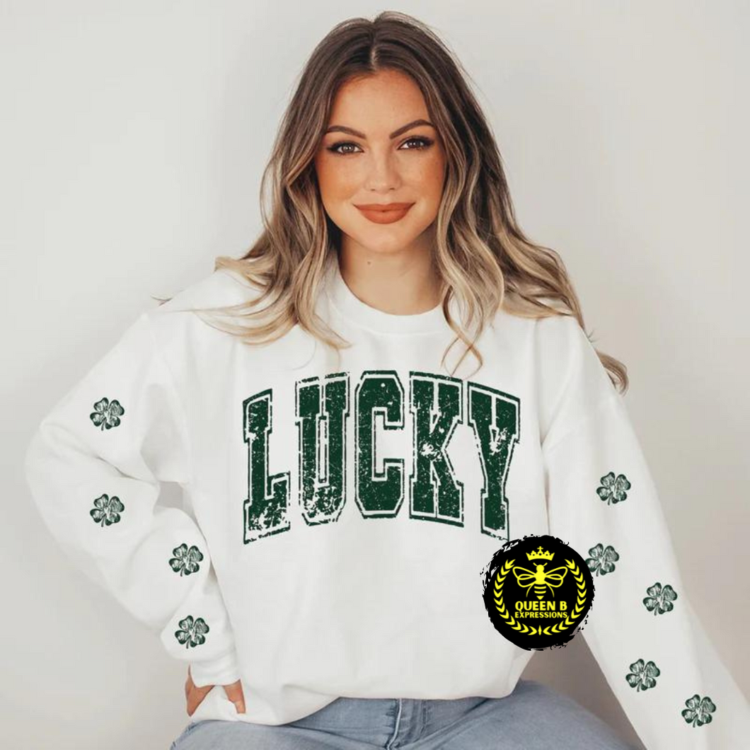 OVERSIZED LUCKY PRINT WITH SHAMROCKS SCATTERED
